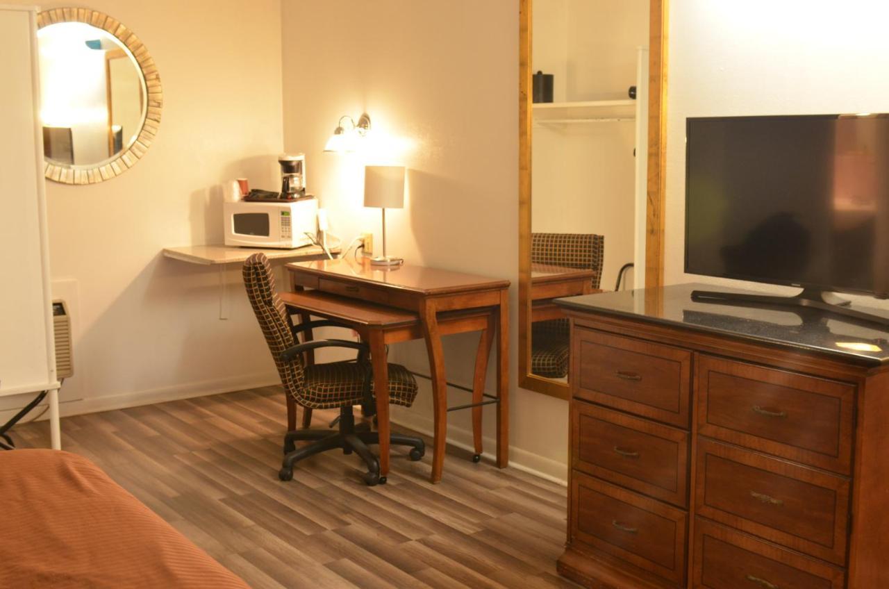 The Oak Motel ลากรอจ ภายนอก รูปภาพ
