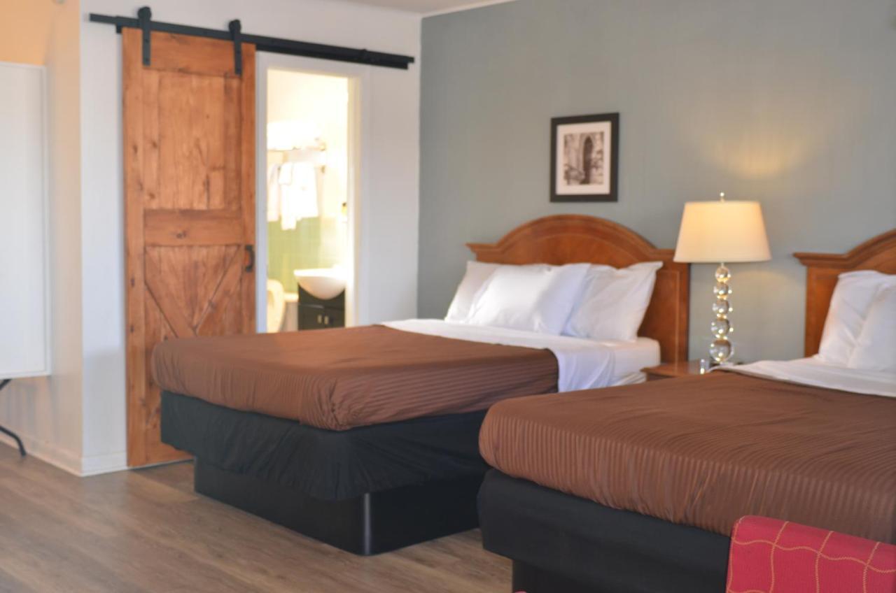 The Oak Motel ลากรอจ ภายนอก รูปภาพ